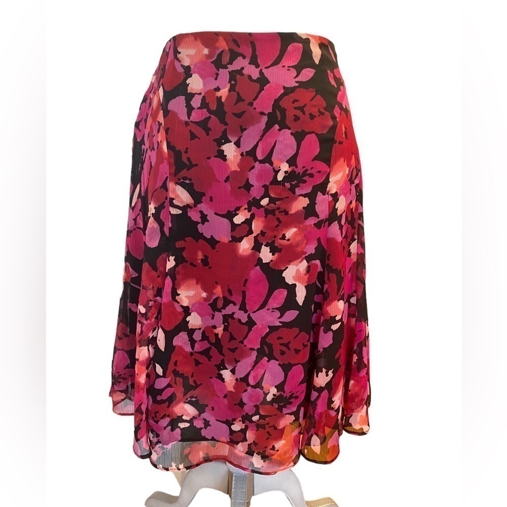 NEW YORK and COMPANY PINK AND BLACK FLORAL FLARE SKIRT (0881)